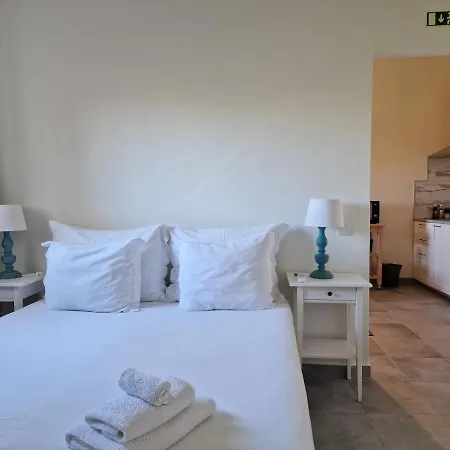 Casa Do Alto Bed & Breakfast 3*