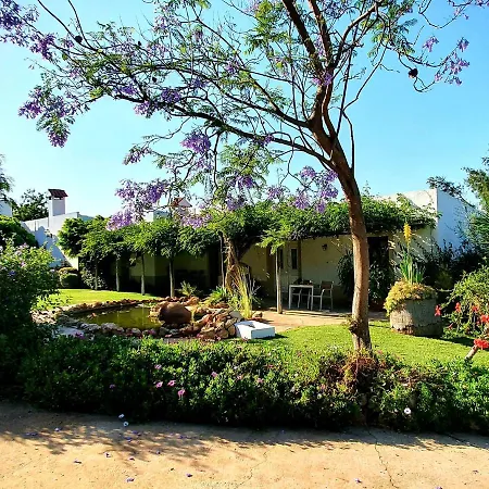 Casa Do Alto Bed & Breakfast