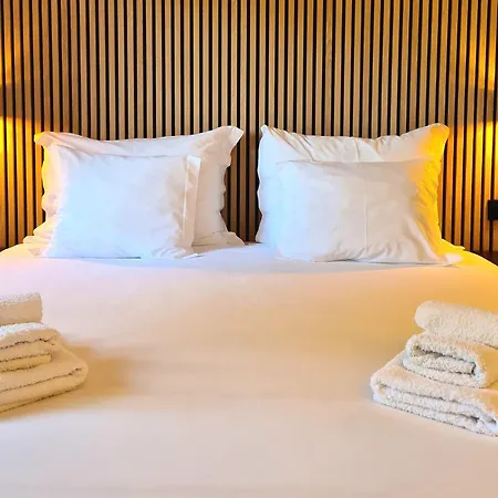Casa Do Alto Bed & Breakfast