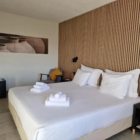 Casa Do Alto Bed & Breakfast