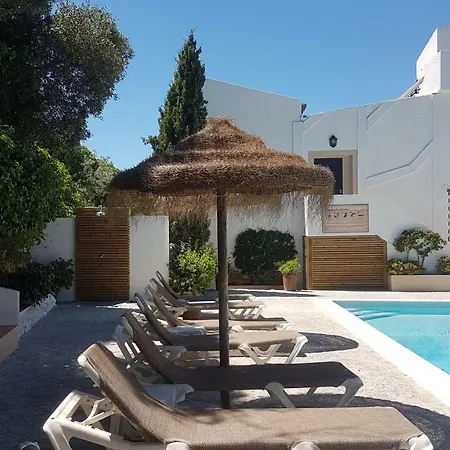 Casa Do Alto Bed & Breakfast