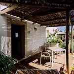 Casa Do Alto Bed & Breakfast 4*